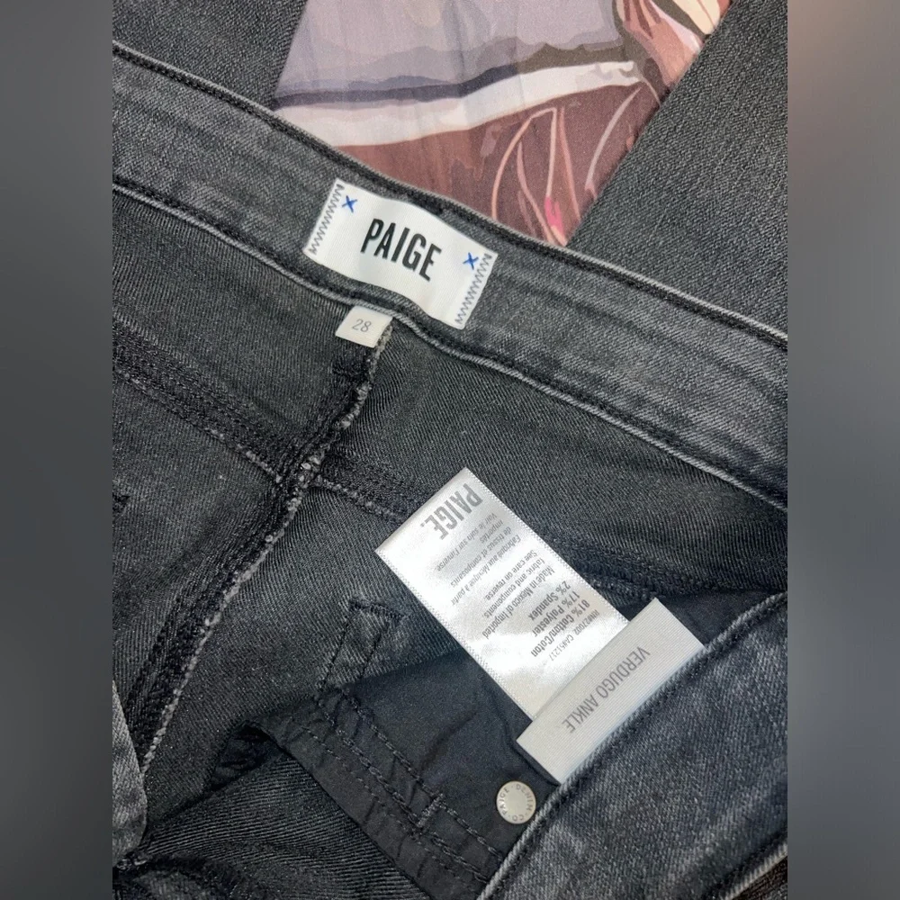 Paige‎ Jeans